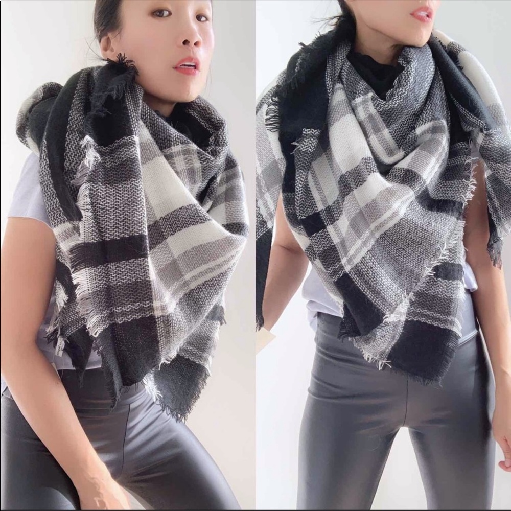 Oversized Blanket Scarf Black White Plaid Tartan Fringe Wrap Shawl - Picture 4 of 5